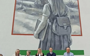 odsłonięcie muralu