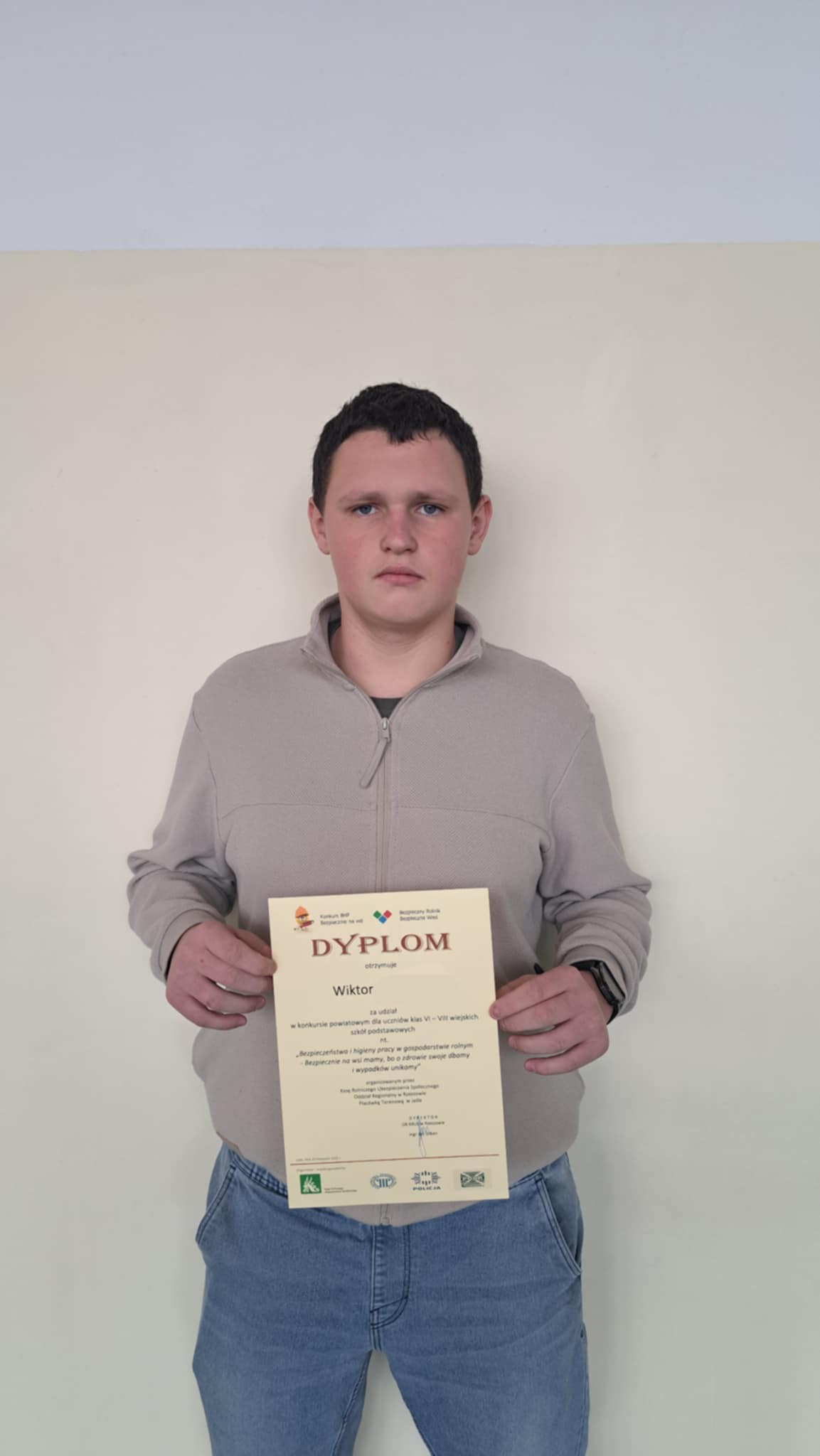 Uczeń z&nbsp;dyplomem